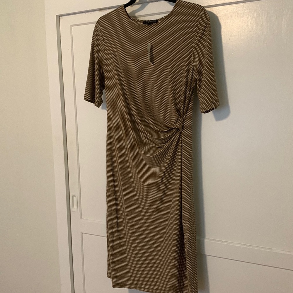 3/4 Sleeve Dress with Ruched Wait with Small Pink & White Diamond Pattern
